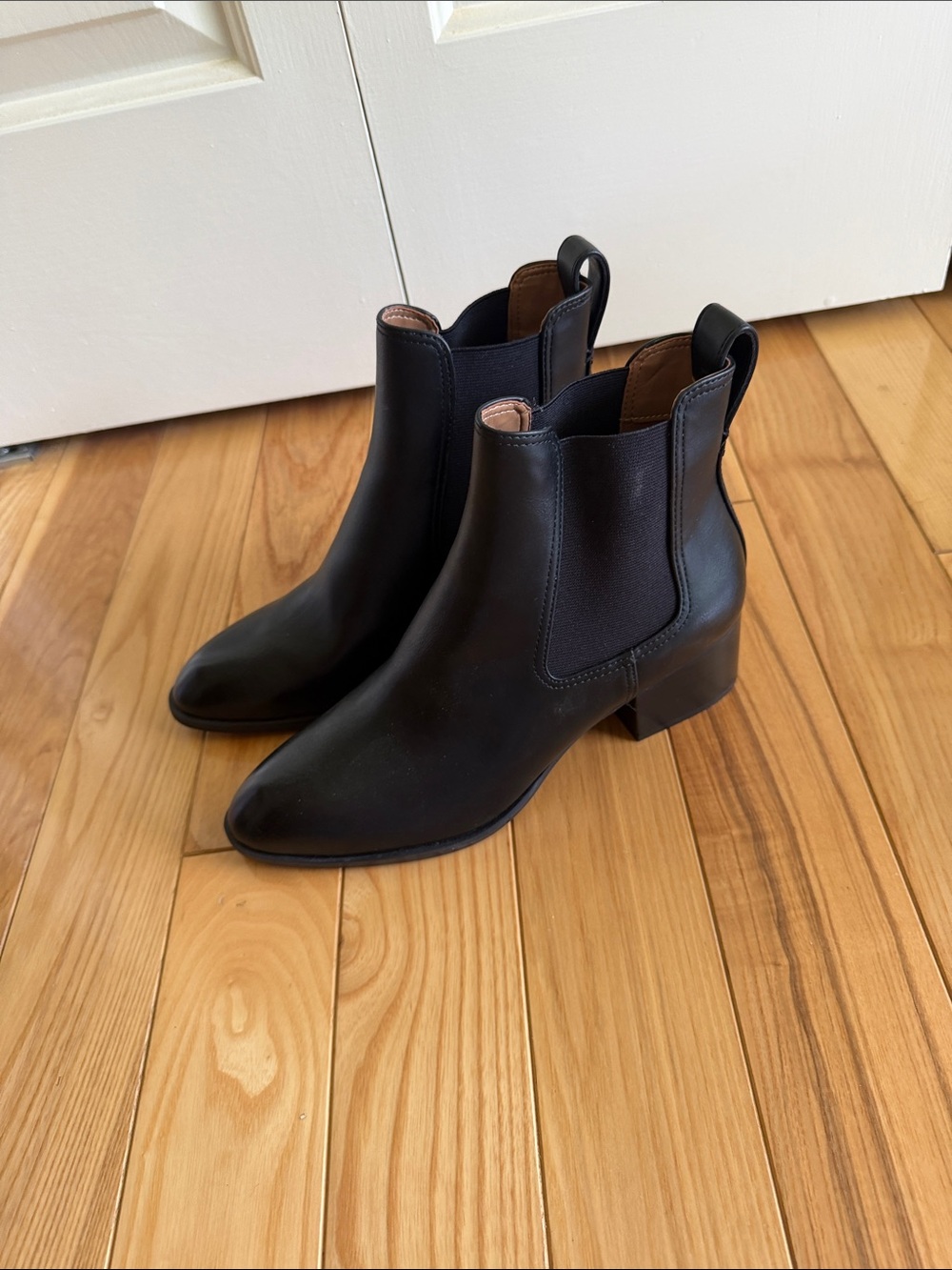 Classic Black Chelsea Ankle Boots - Women's Slip-On Leather - Picture 2 of 7